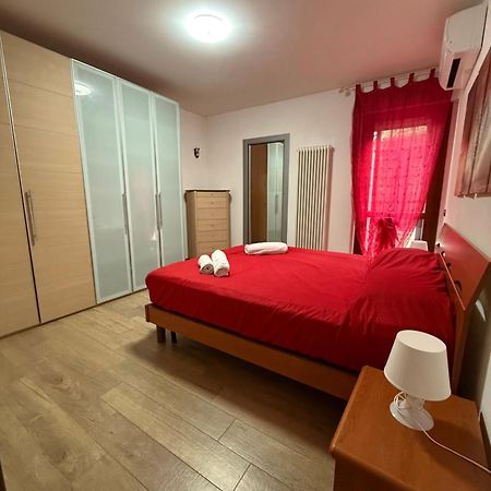 Caserma Guelfa - Casa Vacanza Chiarina San Benedetto del Tronto Luaran gambar