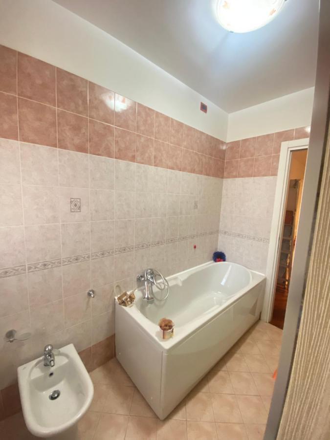 Caserma Guelfa - Casa Vacanza Chiarina San Benedetto del Tronto Luaran gambar