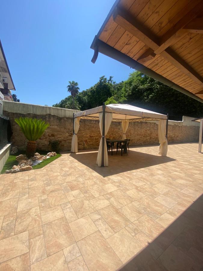 Caserma Guelfa - Casa Vacanza Chiarina San Benedetto del Tronto Luaran gambar