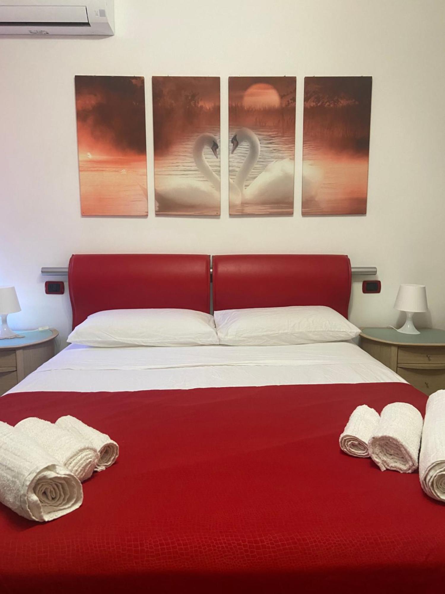 Caserma Guelfa - Casa Vacanza Chiarina San Benedetto del Tronto Luaran gambar